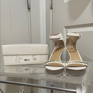 Ann Taylor Jenna White and Gold Heeled Sandals